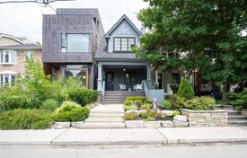 4 pièces maison en ville à Old Toronto, Canada. C$2,146,000