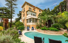 Villa – Sanremo, Ligurie, Italie. 8,600 € par semaine