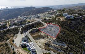 Terrain à Agios Tychonas, Chypre. 2,000,000 €