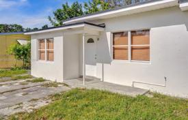 Maison en ville – North Miami, Floride, Etats-Unis. $540,000