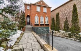 4 pièces maison en ville à Scarborough, Canada. C$1,489,000