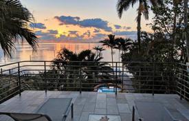 4 pièces villa 406 m² en Miami, Etats-Unis. 4,313,000 €