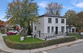 4 pièces maison en ville à East York, Canada. C$1,536,000