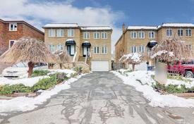 Maison mitoyenne – Scarborough, Toronto, Ontario,  Canada. C$1,152,000