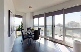 2 pièces appartement à Lake Shore Boulevard West, Canada. C$933,000