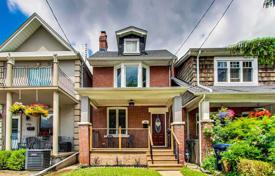 Maison en ville – York, Toronto, Ontario,  Canada. C$1,206,000