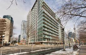 3 pièces appartement à Queens Quay West, Canada. C$908,000