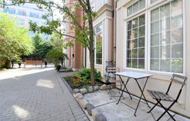 2 pièces maison mitoyenne à Old Toronto, Canada. C$1,315,000