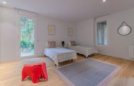 Appartement 328 m² à Pedralbes, Espagne. 235,000 €