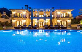 8 pièces villa 900 m² à Marbella, Espagne. 5,495,000 €