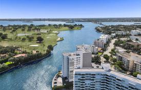 Copropriété – Bay Harbor Islands, Floride, Etats-Unis. $845,000