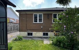 Maison mitoyenne – Scarborough, Toronto, Ontario,  Canada. C$1,172,000