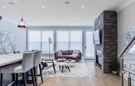 Maison en ville – York, Toronto, Ontario,  Canada. C$2,307,000
