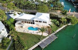 Villa – Miami, Floride, Etats-Unis. $8,495,000
