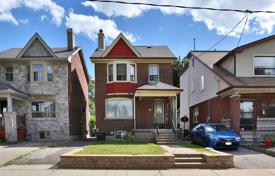 Maison en ville – East York, Toronto, Ontario,  Canada. C$1,118,000
