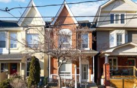 3 pièces maison mitoyenne en York, Canada. C$943,000