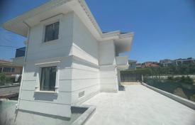 4 pièces villa 240 m² en Büyükçekmece, Turquie. $475,000