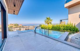 Maison avec Piscine et Vue Mer et Ville à Alanya. $1,324,000