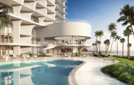 Bâtiment en construction – Collins Avenue, Miami, Floride,  Etats-Unis. 3,496,000 €