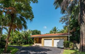 Villa – Coral Gables, Floride, Etats-Unis. $1,350,000