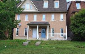 Maison mitoyenne – North York, Toronto, Ontario,  Canada. C$1,039,000