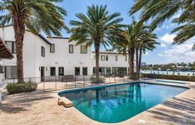 Villa – Miami Beach, Floride, Etats-Unis. 17,724,000 €