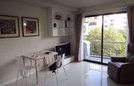 1 pièces appartement en copropriété à Khlong Toei, Thaïlande. $185,000