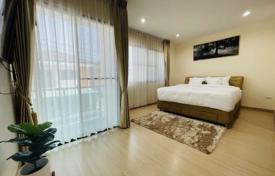 4 pièces villa 218 m² en Pattaya, Thaïlande. $234,000
