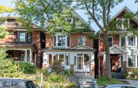 5 pièces maison en ville à Old Toronto, Canada. C$1,724,000