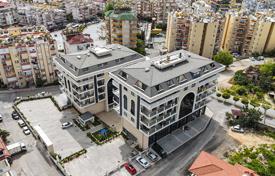 Luxueux Immobiliers au Centre d'Alanya Près de la Plage. $395,000