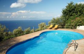 Villa – Capri, Campania, Italie. 18,700 € par semaine