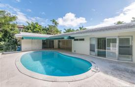 Villa – Bal Harbour, Floride, Etats-Unis. 2,540,000 €