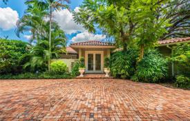 Villa – Miami, Floride, Etats-Unis. $2,490,000