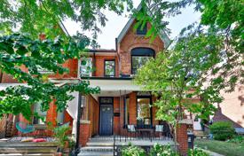 Maison mitoyenne – Manning Avenue, Old Toronto, Toronto,  Ontario,   Canada. C$2,586,000