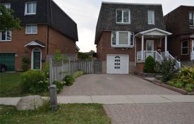 Maison en ville – Etobicoke, Toronto, Ontario,  Canada. C$1,069,000