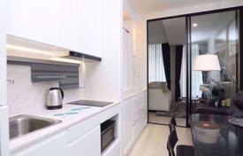 1 pièces appartement en copropriété à Pathum Wan, Thaïlande. $438,000