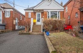 2 pièces maison en ville en York, Canada. C$1,386,000