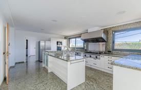 Maison en ville 840 m² à Castelldefels, Espagne. 560,000 €