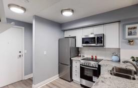 Appartement – Lake Shore Boulevard West, Etobicoke, Toronto,  Ontario,   Canada. C$700,000