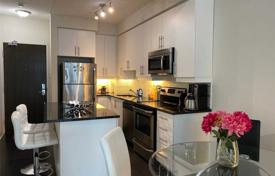 Appartement – The Queensway, Toronto, Ontario,  Canada. C$656,000