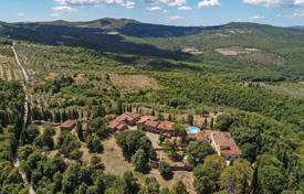 Ferme à Civitella In Val di Chiana, Italie. 5,300,000 €