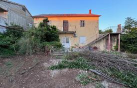 8 pièces maison en ville 350 m² à Privlaka, Croatie. 350,000 €