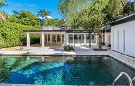 7 pièces villa 395 m² en Miami, Etats-Unis. $2,250,000