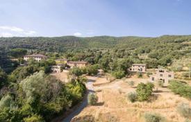 3 pièces villa 205 m² à Cortona, Italie. 540,000 €