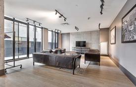 1 pièces appartement à Richmond Street West, Canada. C$823,000