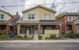 Maison mitoyenne – Woodbine Avenue, Toronto, Ontario,  Canada. C$1,163,000
