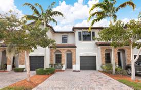 Maison en ville – Homestead, Floride, Etats-Unis. $475,000