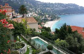 Villa – Roquebrune - Cap Martin, Côte d'Azur, France. 5,500 € par semaine