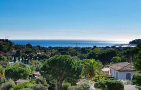 Villa – Cavalaire-sur-Mer, Côte d'Azur, France. 1,850,000 €