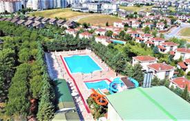 Appartement Duplex Résidentiel avec Piscine Olympique à Bursa. $514,000